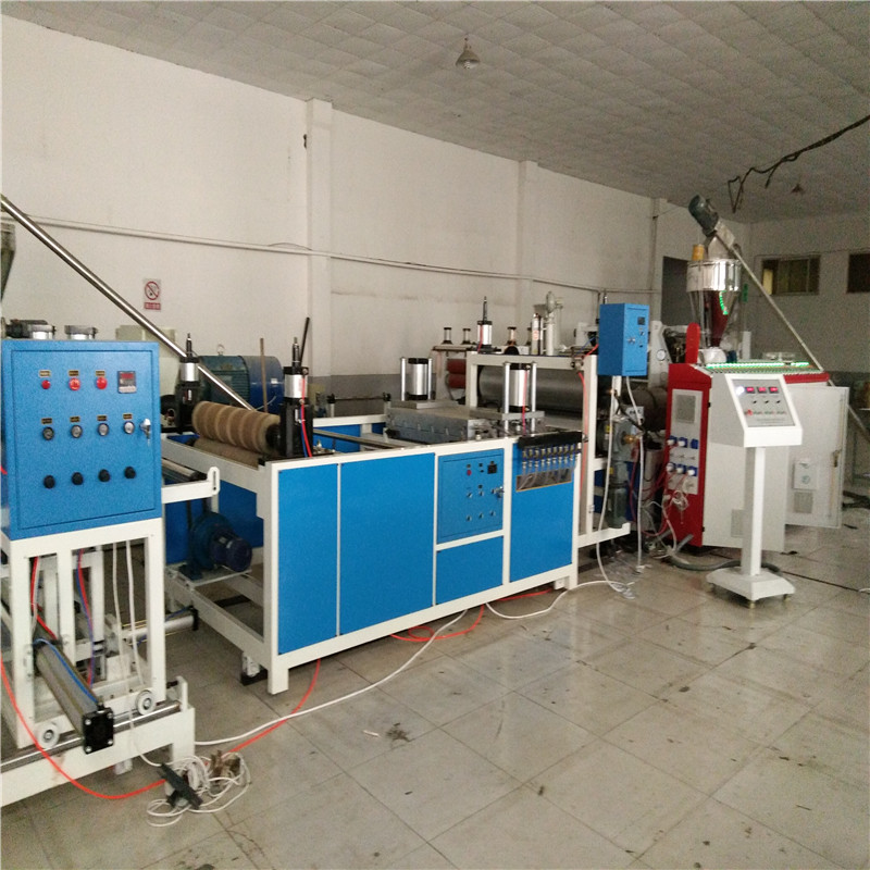 Linea di estrusione di lastre per coperture in plastica trapezoidale ondulata in PVC SJSZ-80/156 